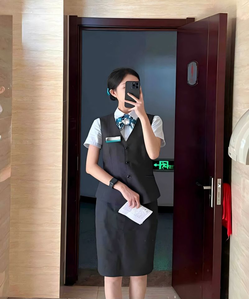 陈叔叔双飞我和我妈小说,免费完整版中文